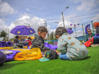 Niños en un parque