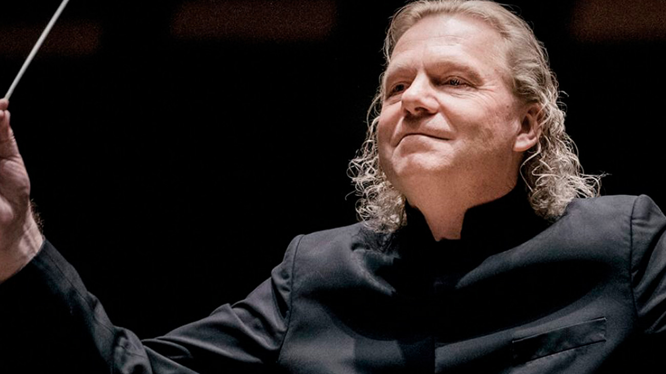 director de orquesta en primer plano