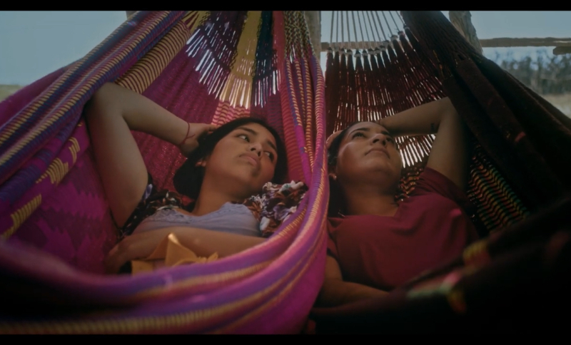 Dos mujeres indígenas