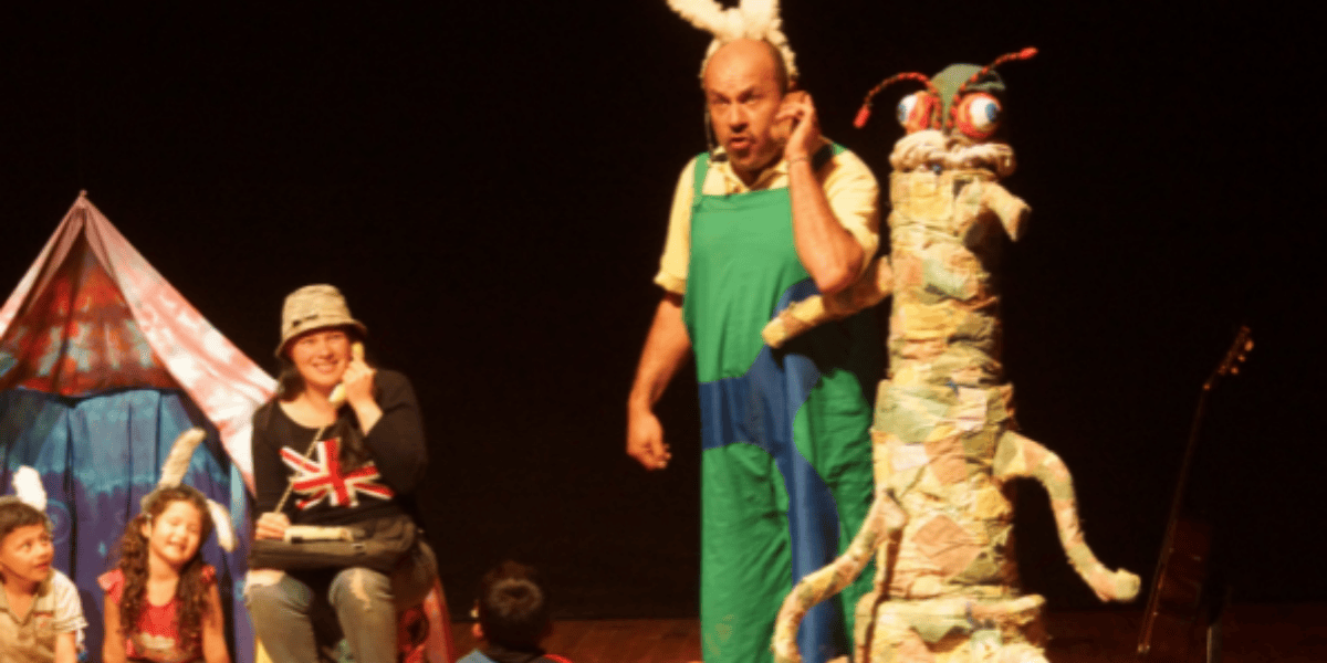 Fotografía de una obra de teatro infantil