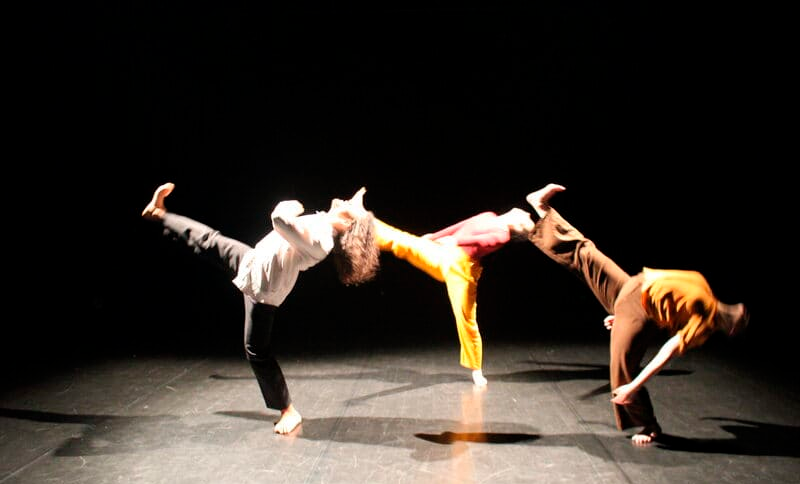 Personas danzando