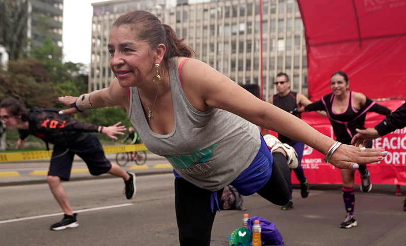 Mujer realizando una actividad física