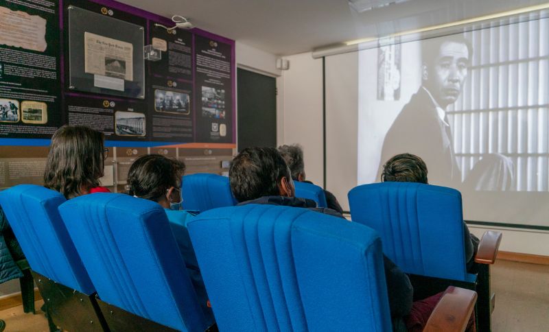 Personas en sala de cine