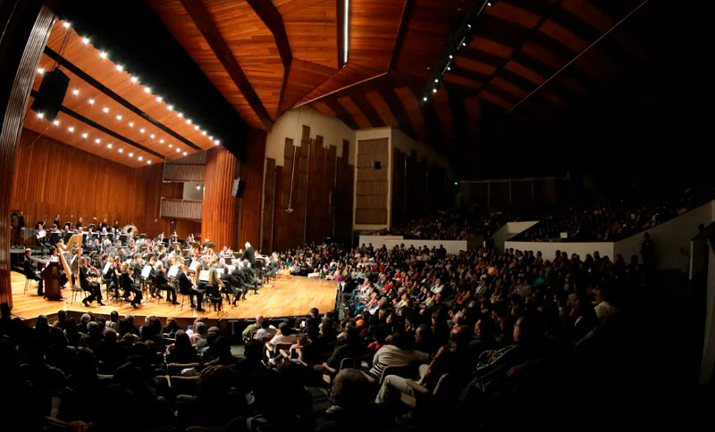 Nielsen, Smetana y el poder del timbal de Kraft
