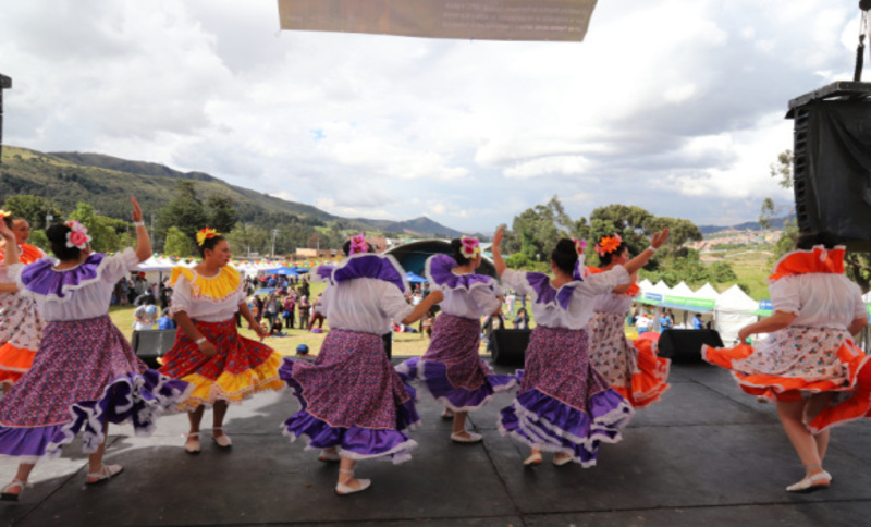 Danza folclórica