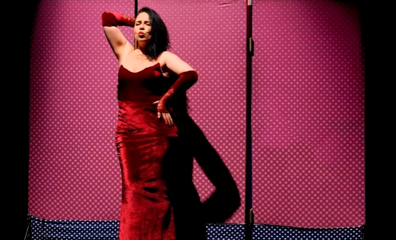 Ella en si  - Teatro La Factoría Tino Fernández