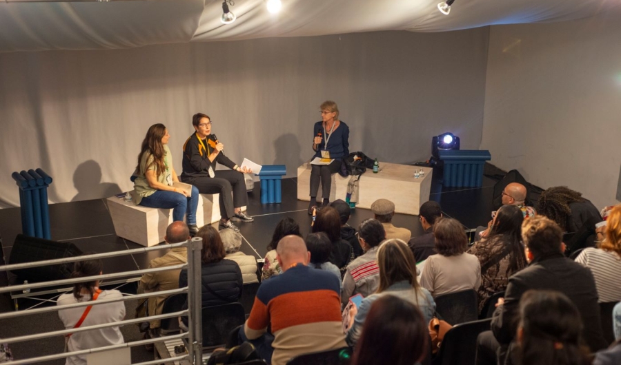 Conferencia en FILBO