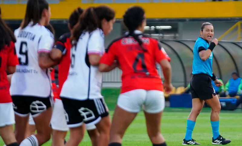 Final de torneo de fútbol femenino