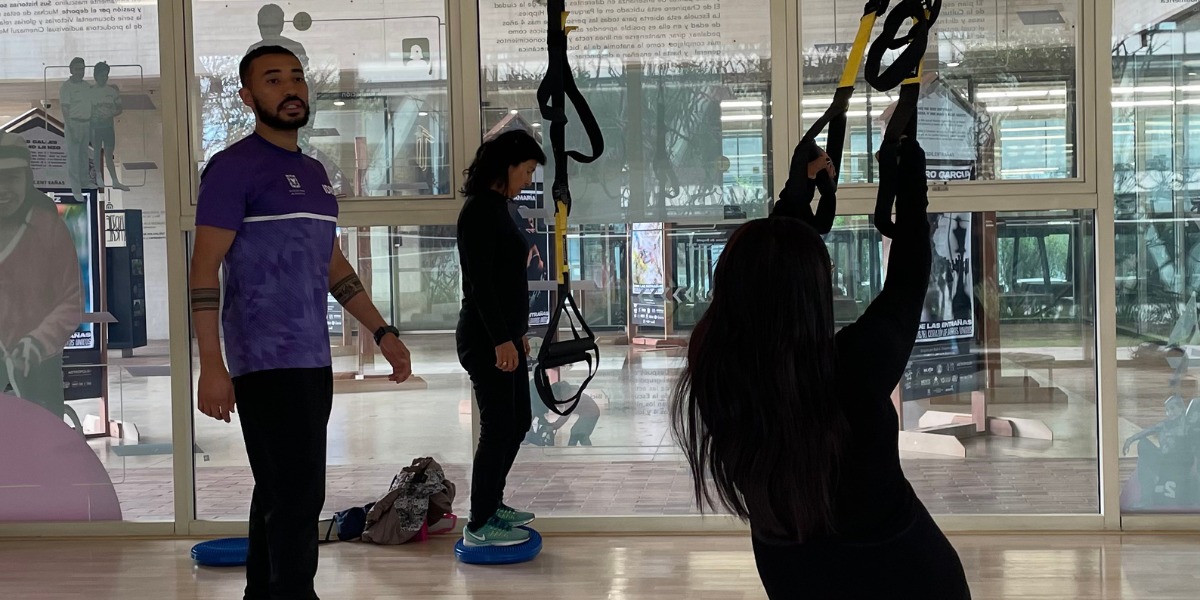 Personas haciendo ejercicio.