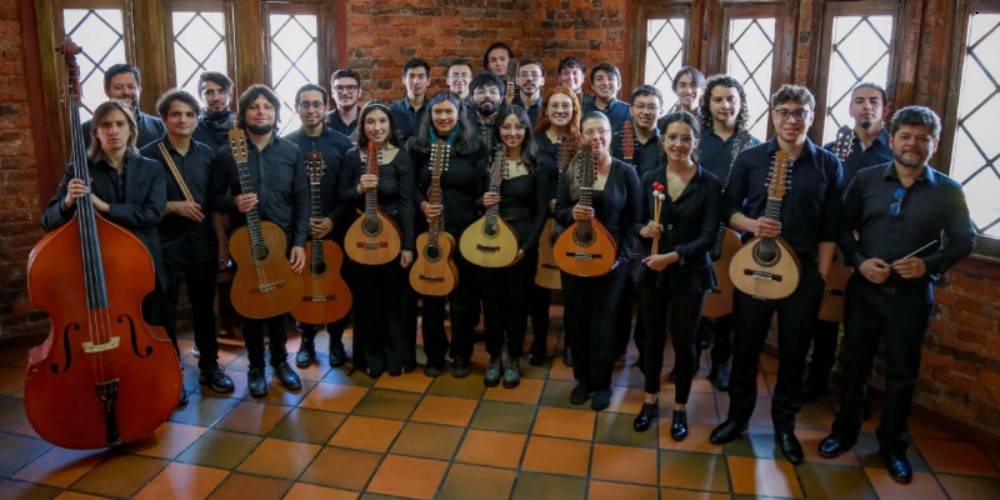 Integrantes de la estudiantina de Cundinamarca.