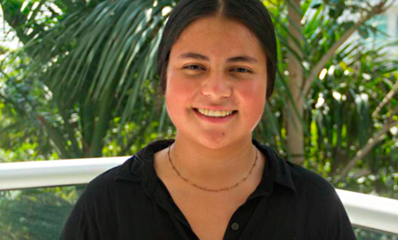 Mujer sonriendo