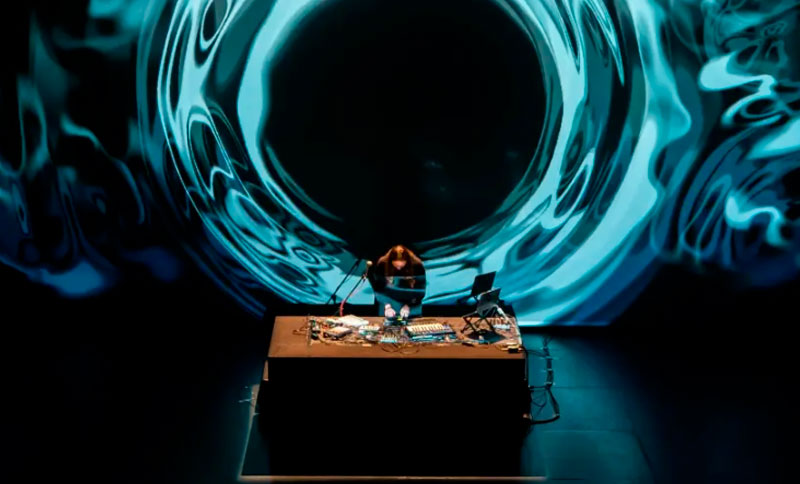 Live Acts Bogotá – Standing Waves Sessions