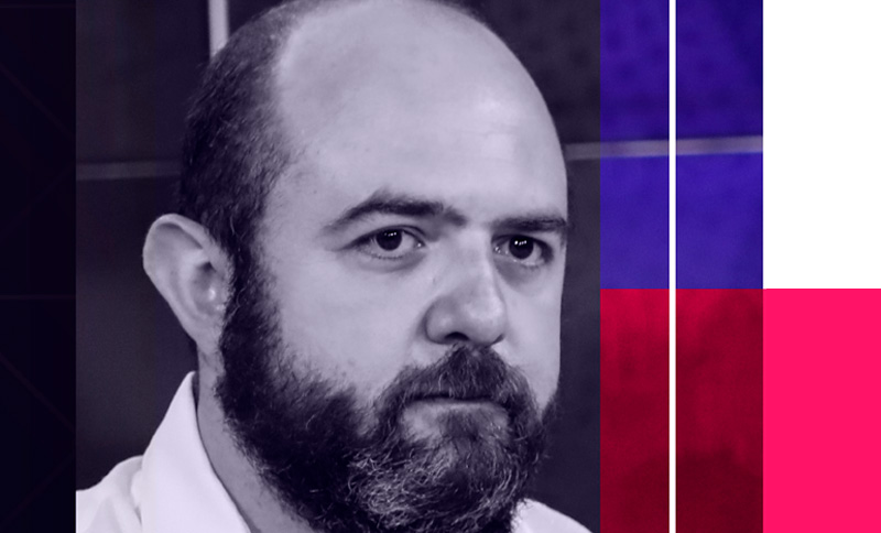 primer plano de un hombre