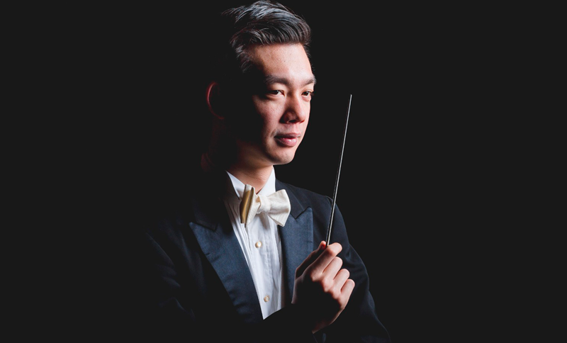 Chuhuei Iwasaki director de Orquesta Filarmónica