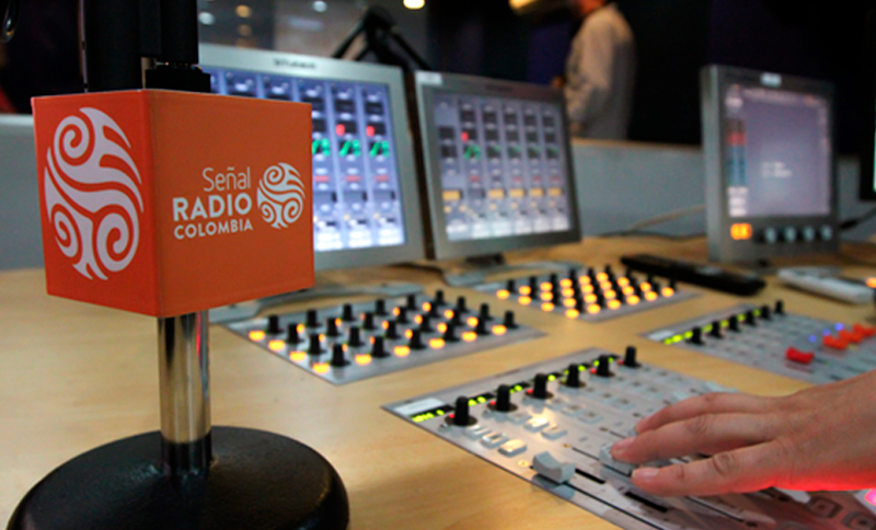 Radio Nacional y BibloRed