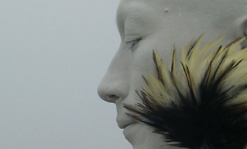 Rostro de una persona con los ojos cerrados