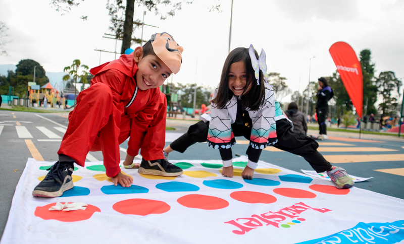 Niños jugando