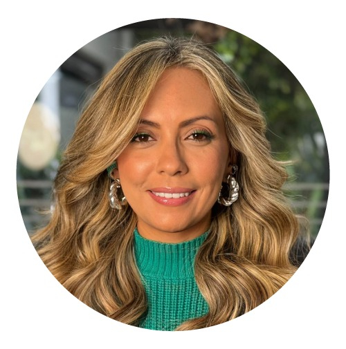 Foto de la Directora de Redes y Acción Colectiva