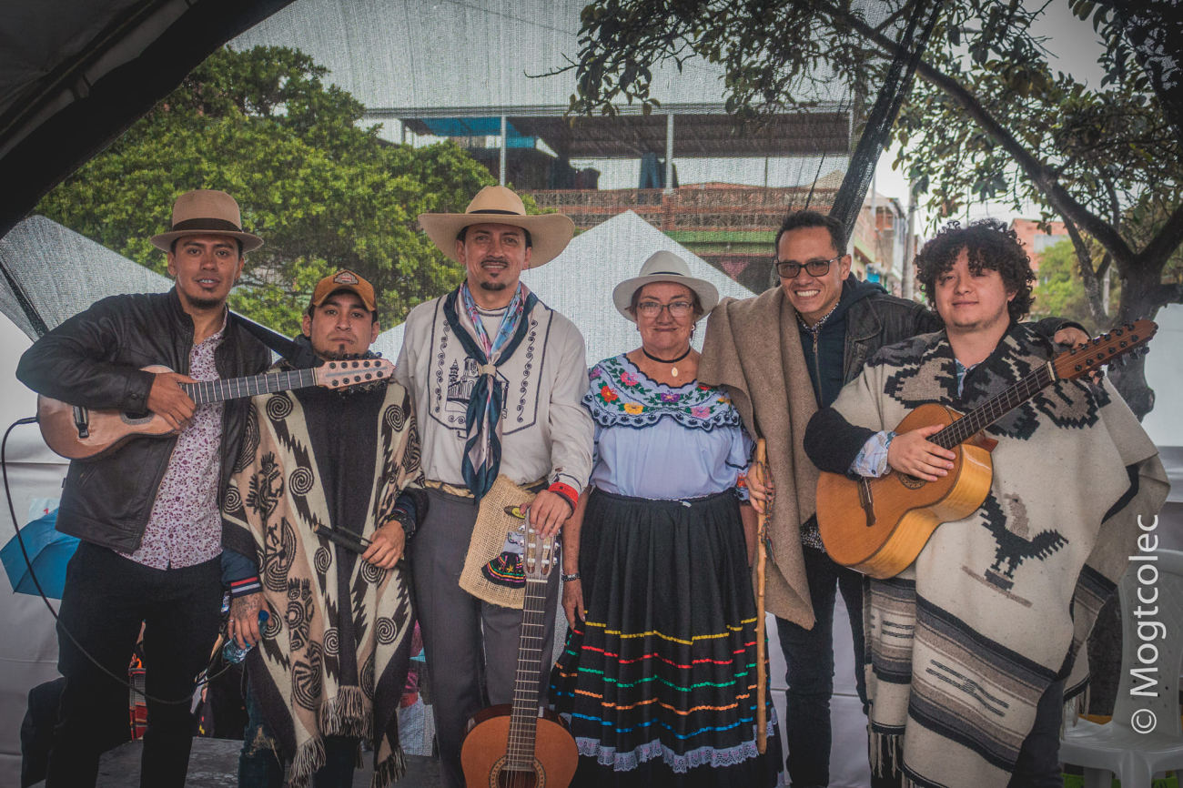 Grupo Danzas Etnoamérica