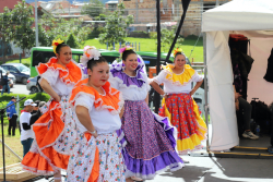 grupo de danza de mujeres