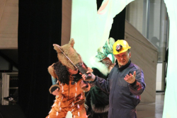 Obra de Teatro La flor del agua