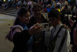 Familia tomándose una selfie