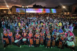 artistas en plaza de bolivar