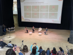 Personas reunidas en Lanzamiento semana del Bienestar 2026