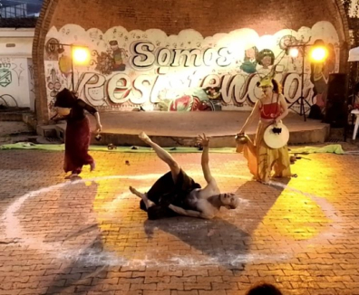personas danzando