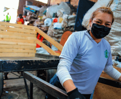 Día del reciclador - Mujer recicladora