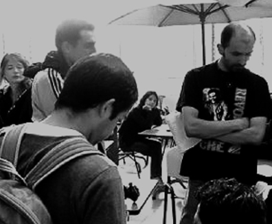 Cne Club El Muro | Personas reunidas