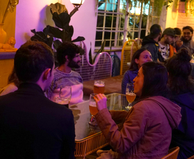 Personas reunidas