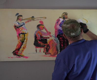 PErsona pintando