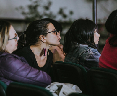 Personas reunidas