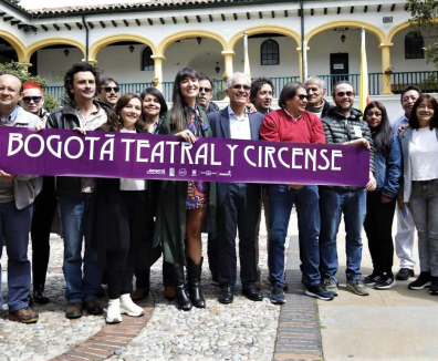 Personas reunidas