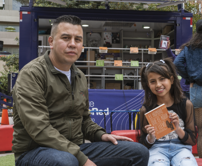Papá con hija