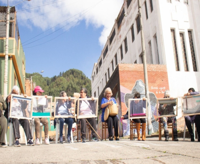 Personas reunidas