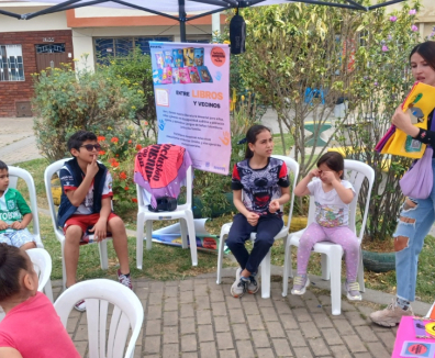 Colectivo Inclusión Femenina con Pasión en un taller