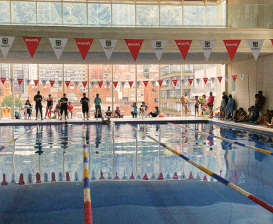 Fotografía de la piscina semi olímpica del Centro Felicidad Chapinero