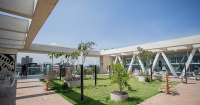 Fotografía de la terraza del Centro Felicidad Chapinero