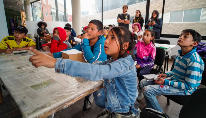Taller de máscaras en CEFE
