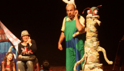 Fotografía de una obra de teatro infantil
