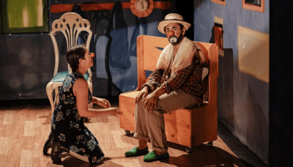 Escena de la obra Él, Eso y Ella.