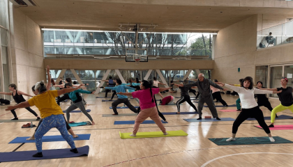 Personas haciendo ejercicio.