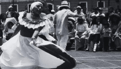 Bailarines folclóricos