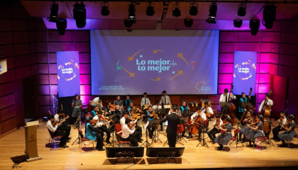 Orquesta de la fundación ayuda por Colombia
