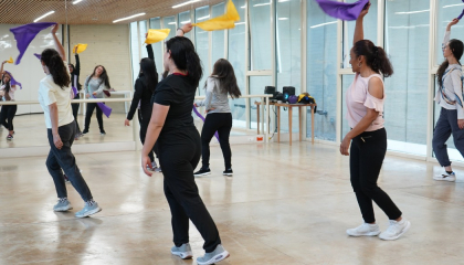 Personas bailando.
