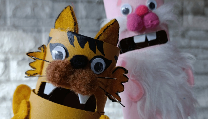 Imagen de un títere con forma de tigre.