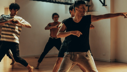 Bailarines en acción.