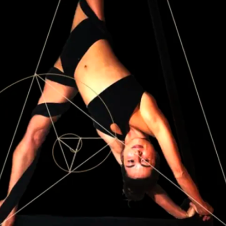 Disfruta de una noche de danza con Alkφra, ganadora de la Beca LEP